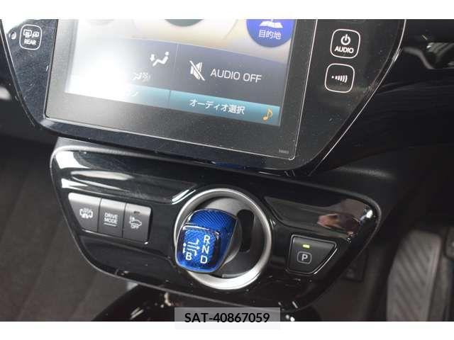 Toyota PRIUS PHV 2018-06 215207-11
