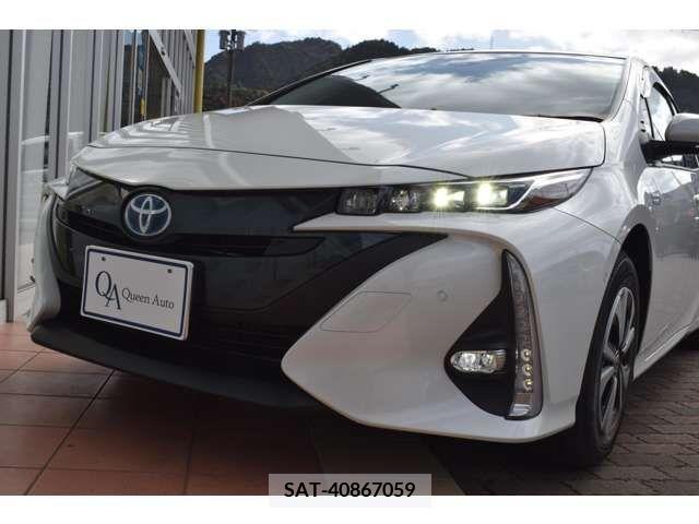 Toyota PRIUS PHV 2018-06 215207-8