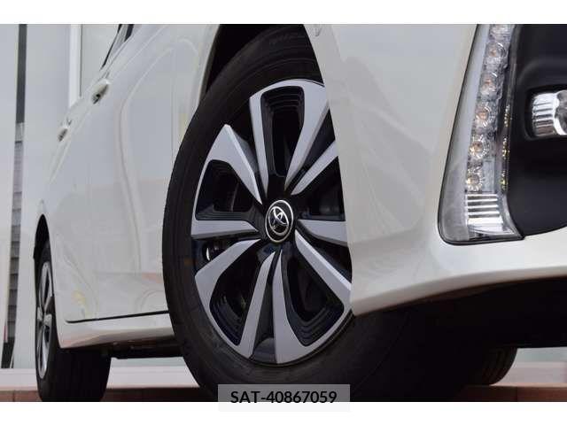 Toyota PRIUS PHV 2018-06 215207-6