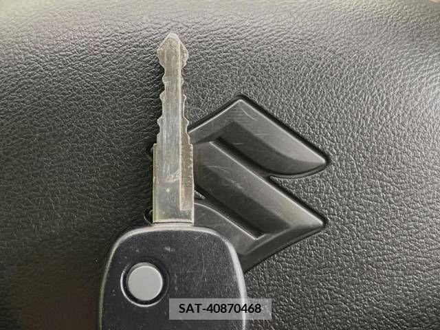 Suzuki ALTO 2019-04 305156-7