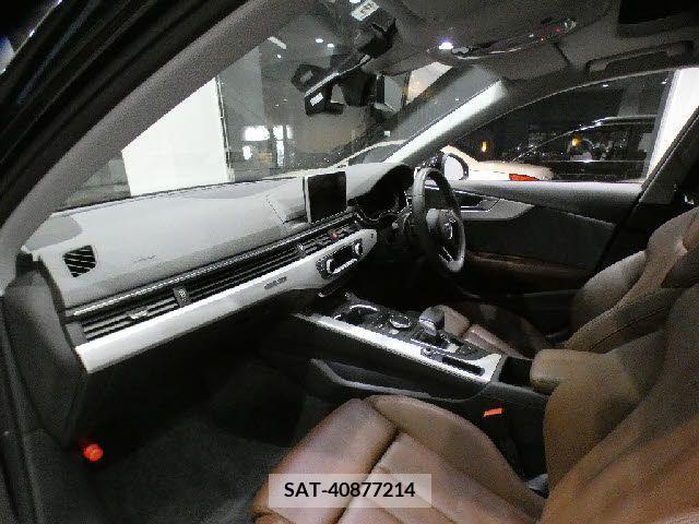 Audi A4 2019-10 374150-1