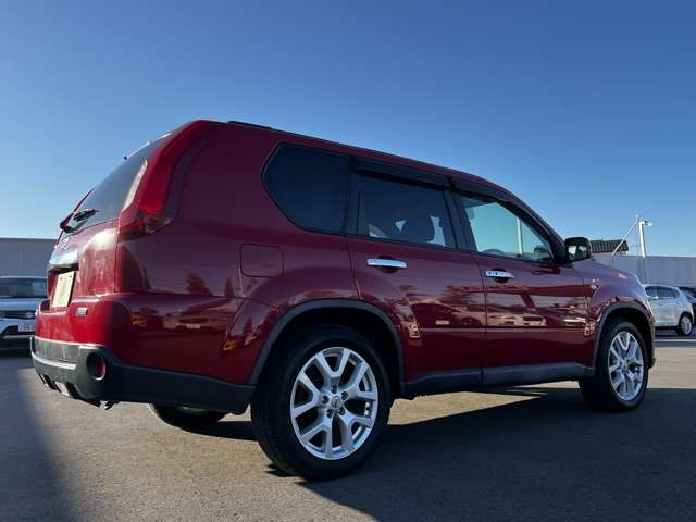 Nissan X-TRAIL 2011-11 186504-2