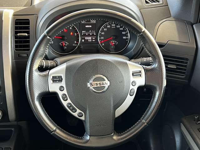Nissan X-TRAIL 2011-11 186504-18