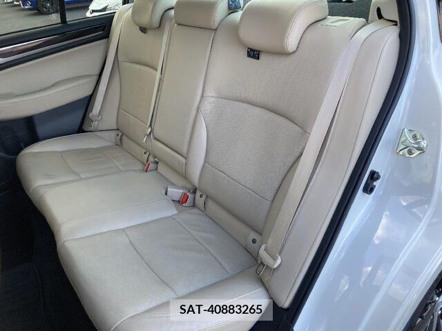Subaru LEGACY B4 2016-06 215593-15