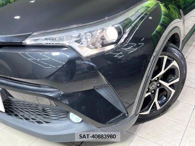 Toyota C-HR 2017-04 222395-12