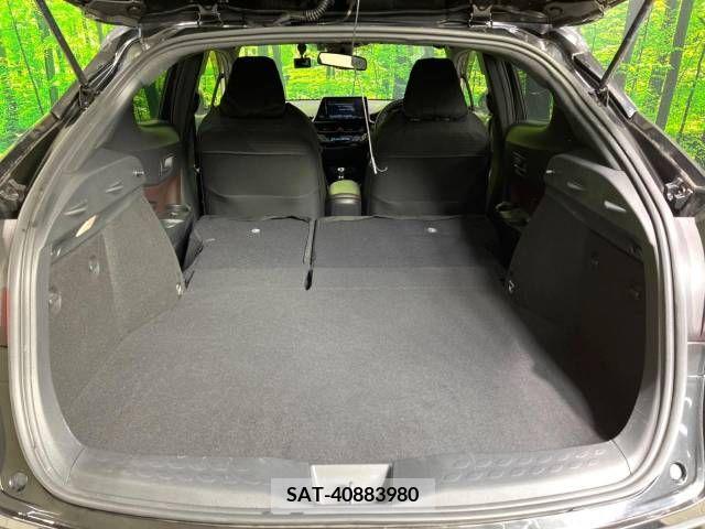 Toyota C-HR 2017-04 222395-10