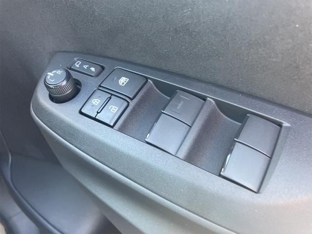 Toyota YARIS CROSS 2023-11 191667-11