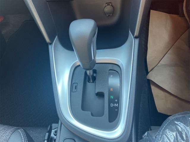 Toyota YARIS CROSS 2023-11 191667-16