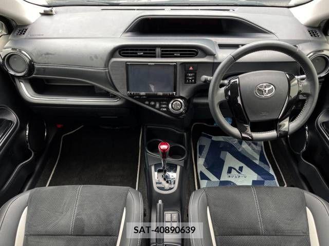 Toyota AQUA 2015-05 314040-1