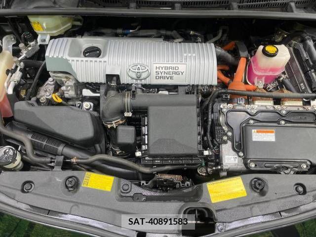 Toyota PRIUS 2013-01 281917-18
