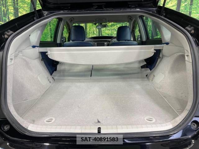 Toyota PRIUS 2013-01 281917-10