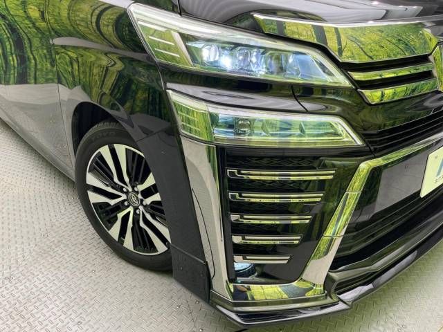 Toyota VELLFIRE 2019-02 8752-12