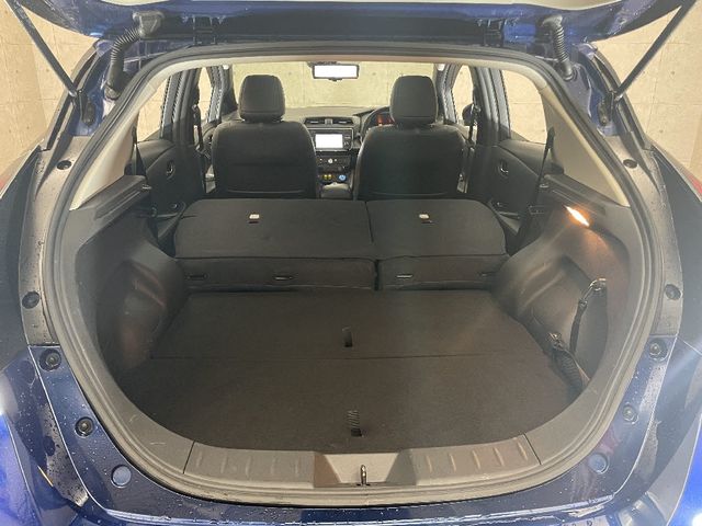 Nissan LEAF 2019-09 182719-16