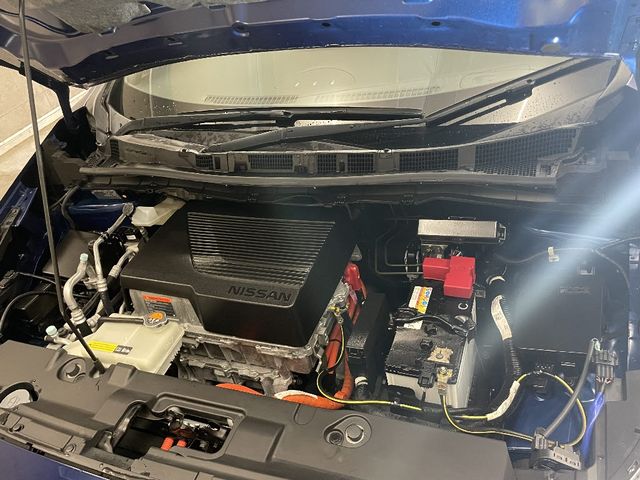Nissan LEAF 2019-09 182719-27
