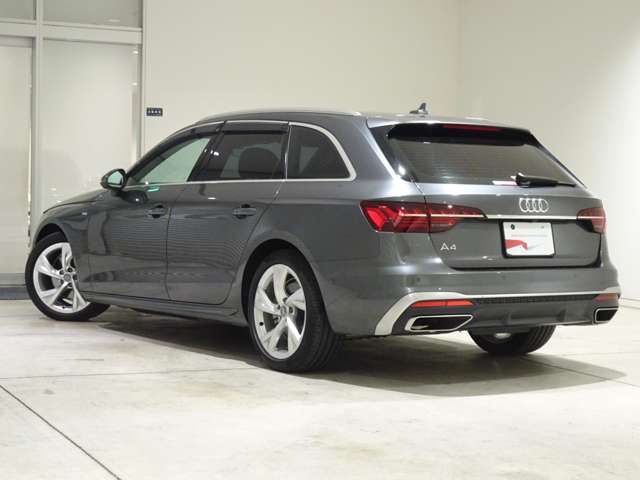 Audi A4 2020-10 181277-5