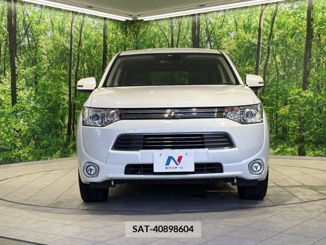 Mitsubishi OUTLANDER PHEV 2014-06 223423-14