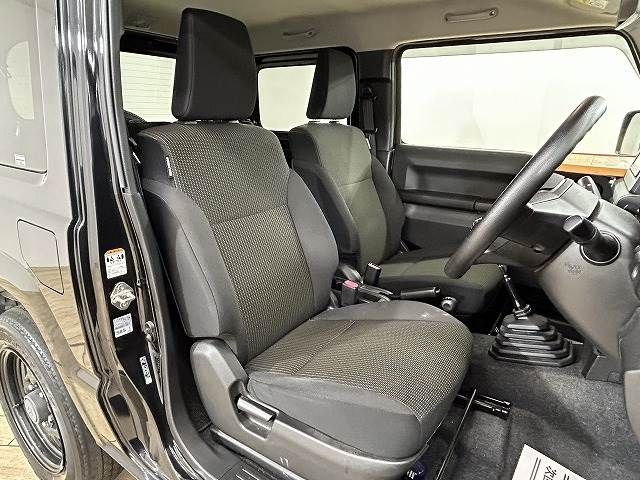 Suzuki JIMNY 2019-05 24790-8