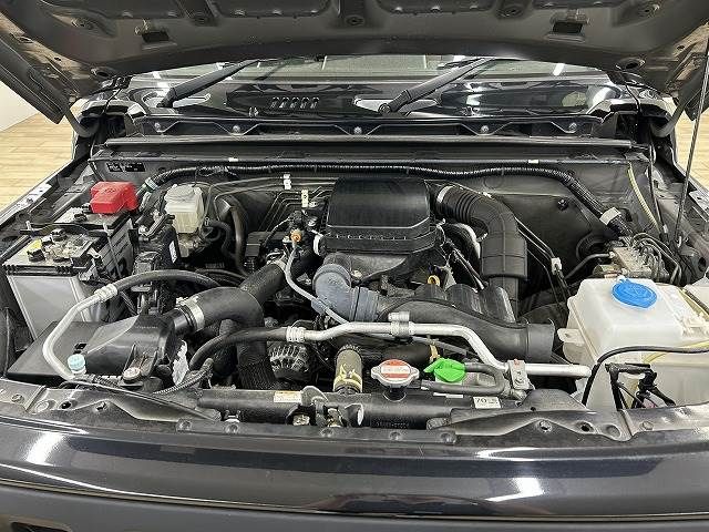 Suzuki JIMNY 2019-05 24790-2