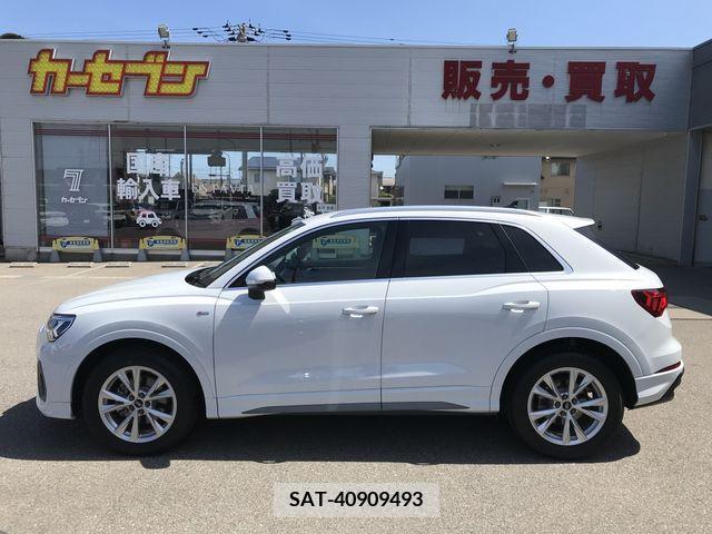 Audi Q3 2021-03 262131-8