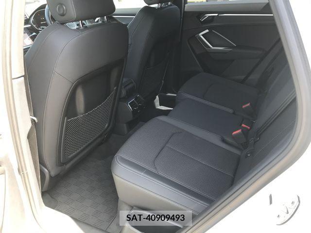 Audi Q3 2021-03 262131-14