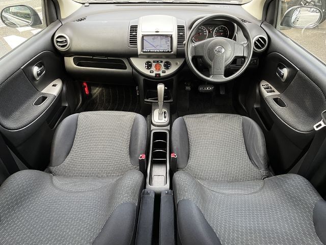 Nissan NOTE 2009-09 20839-1