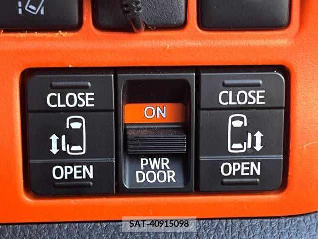 Toyota VOXY HYBRID 2016-10 322803-5