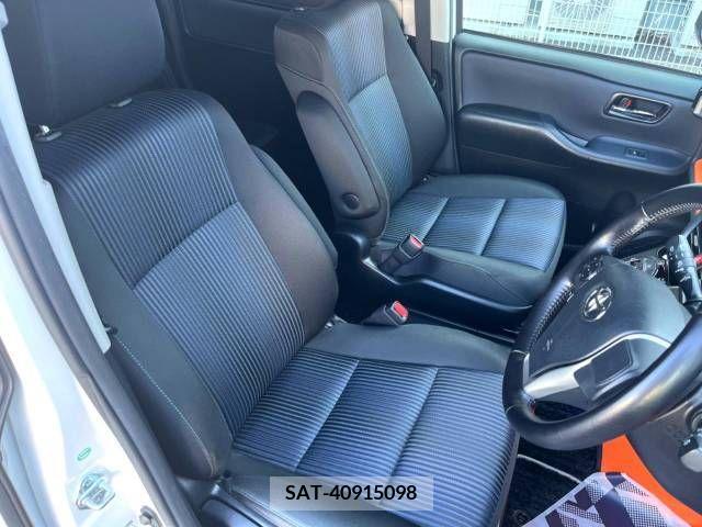 Toyota VOXY HYBRID 2016-10 322803-8