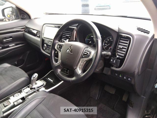 Mitsubishi OUTLANDER PHEV 2018-03 245224-16
