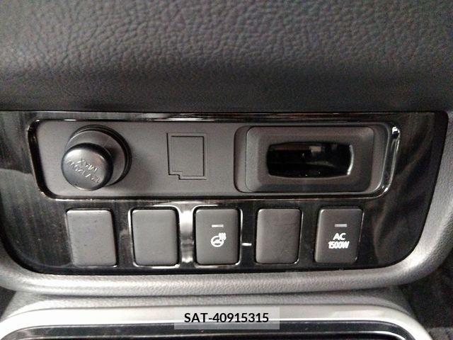 Mitsubishi OUTLANDER PHEV 2018-03 245224-8