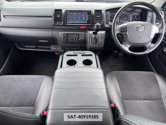 Toyota HIACE VAN 2017-02 414580-1