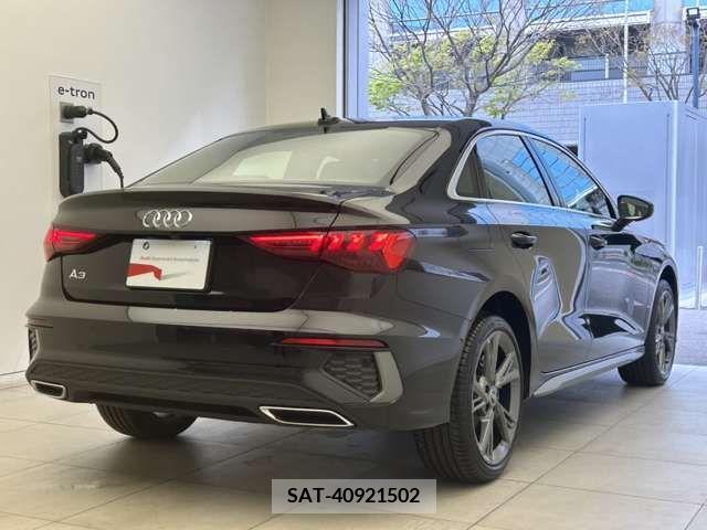 Audi A3 SEDAN 2023-11 260968-1