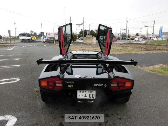 Lamborghini Countach 1983-08 371700-18