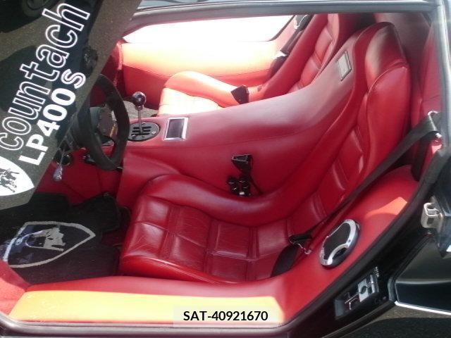 Lamborghini Countach 1983-08 371700-8