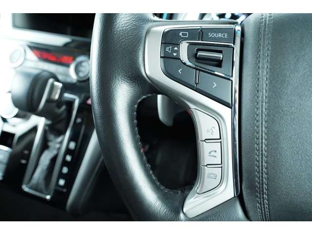 Mitsubishi DELICA D5 2021-10 711-13