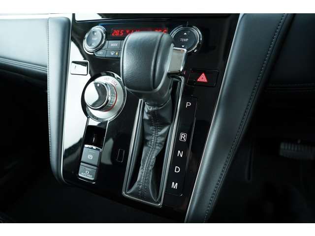 Mitsubishi DELICA D5 2021-10 711-12