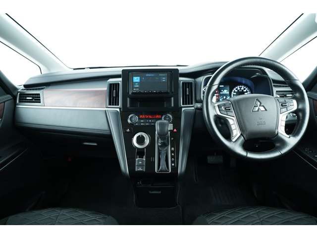 Mitsubishi DELICA D5 2021-10 711-5