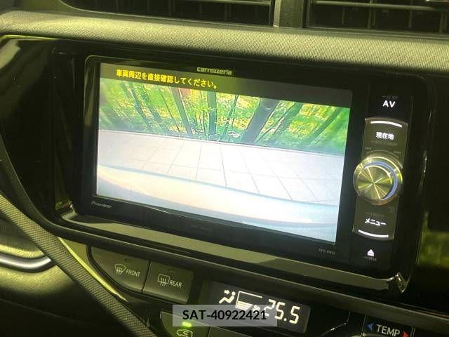 Toyota AQUA 2015-11 389328-3