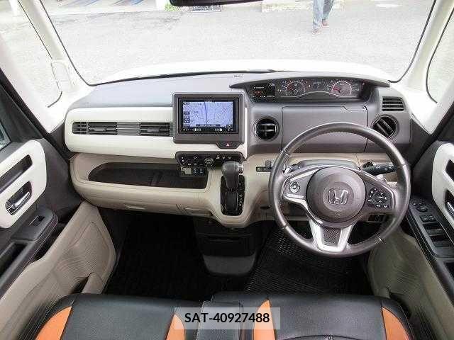 Honda N BOX 2018-01 205101-1