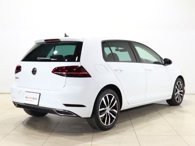 VolksWagen GOLF 2018-07 21335-7