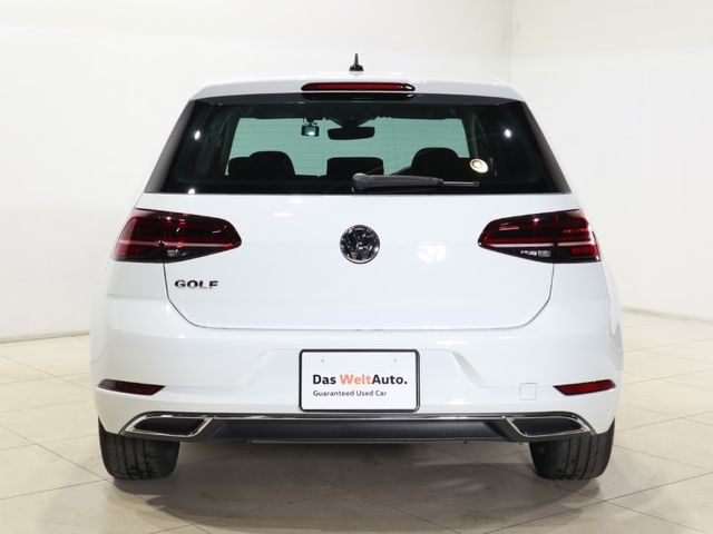 VolksWagen GOLF 2018-07 21335-2