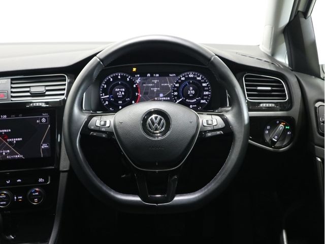 VolksWagen GOLF 2018-07 21335-10