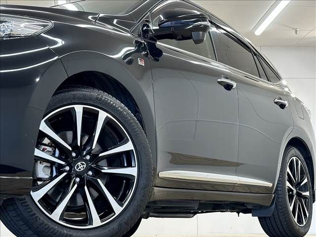 Toyota HARRIER 2018-10 17839-18