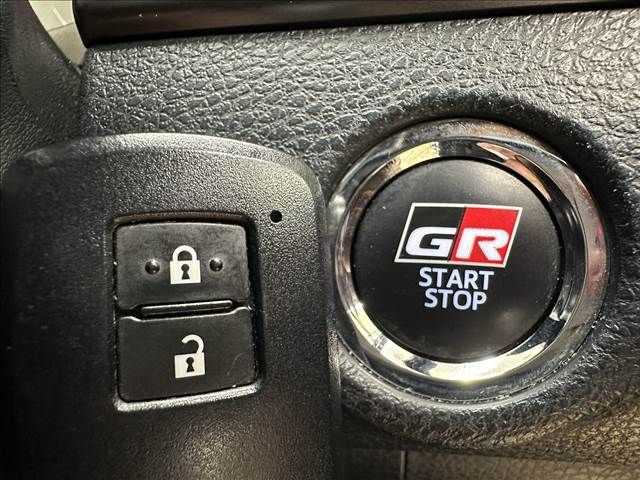 Toyota HARRIER 2018-10 17839-10