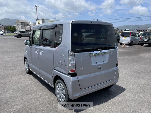 Honda N BOX 2017-04 278417-9