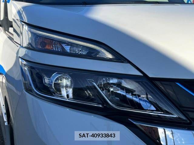 Nissan SERENA 2019-01 367613-13