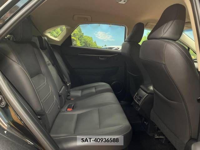 Lexus NX 2017-12 334397-9