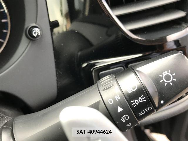 Mitsubishi OUTLANDER PHEV 2016-02 393168-26