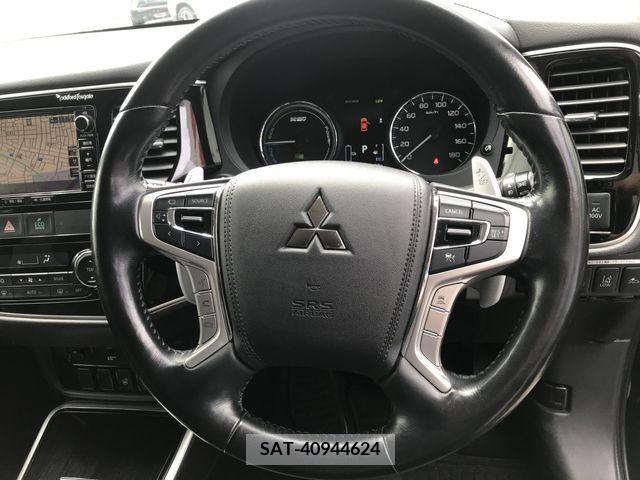 Mitsubishi OUTLANDER PHEV 2016-02 393168-19