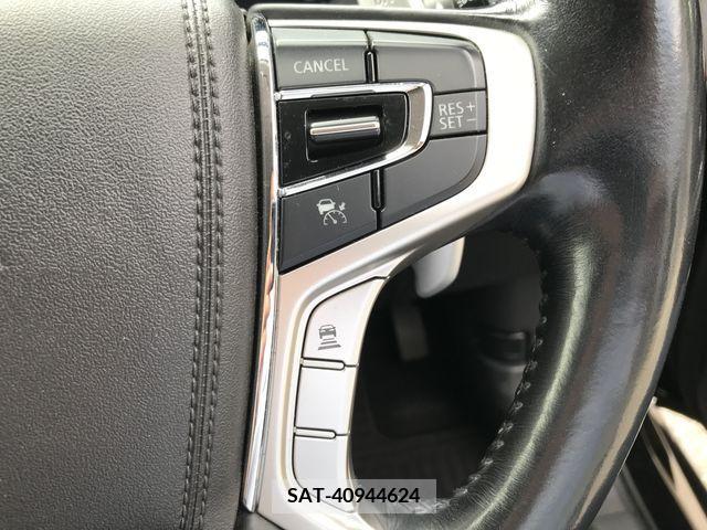 Mitsubishi OUTLANDER PHEV 2016-02 393168-23