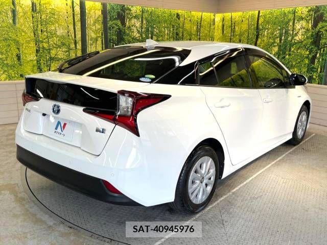 Toyota PRIUS 2019-06 393347-18